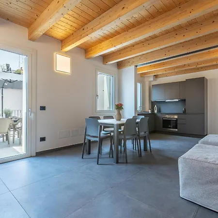 Lägenhet Guesthost - Le Agavi Ferrara