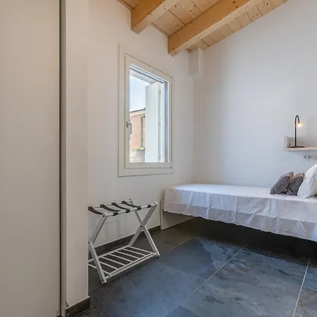 Guesthost - Le Agavi Ferrara