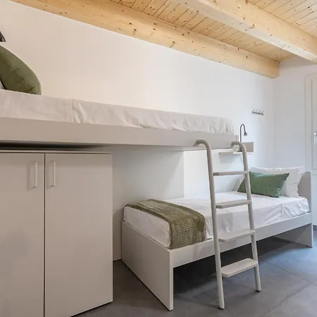 Guesthost - Le Agavi *