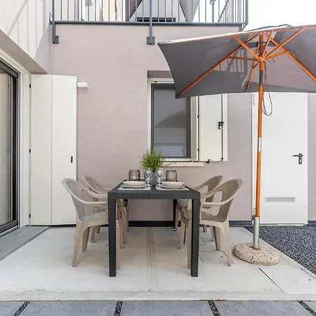 Guesthost - Le Agavi 아파트 *