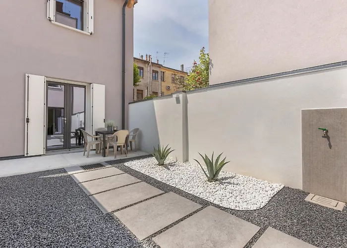 Guesthost - Le Agavi Appartement *